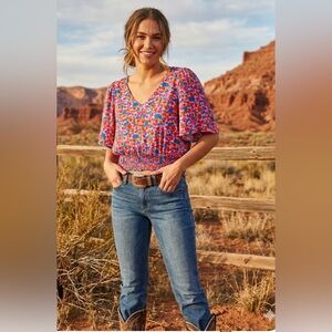 Skies Are Blue Floral Smocked Waist Flutter Sleeve Cropped Blouse Medium Boho